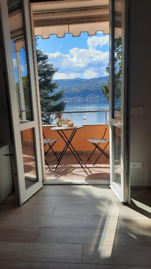 La Casa Di Giulia - Holiday Home Ranco Zewnętrze zdjęcie