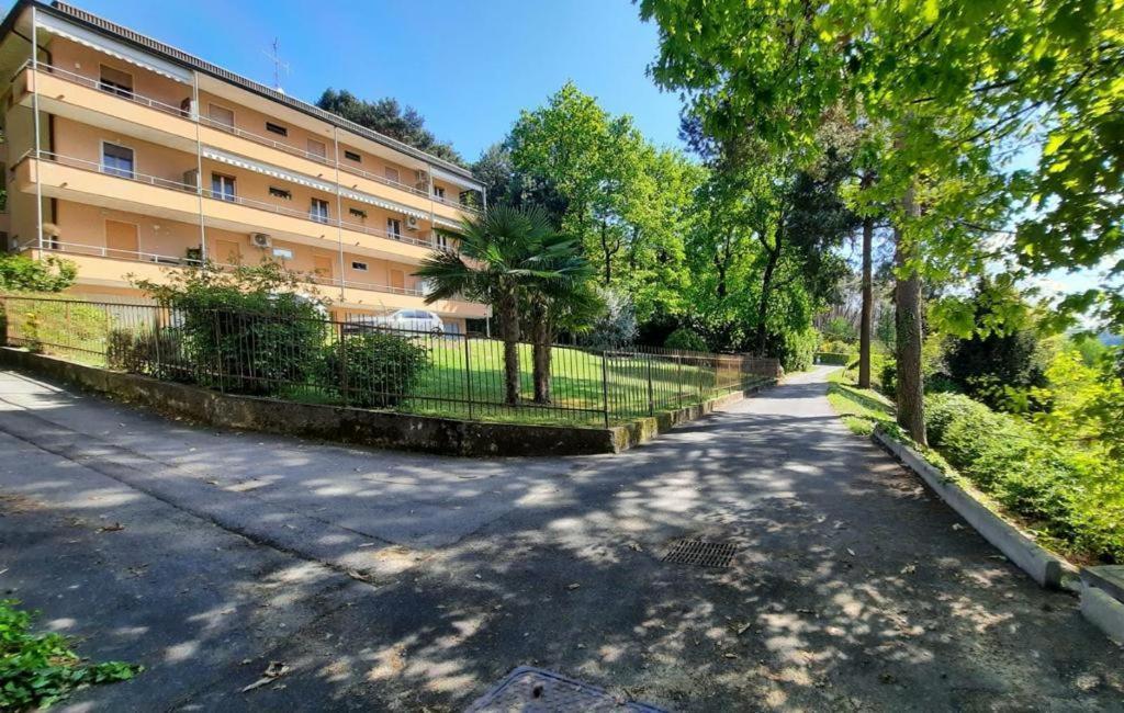 La Casa Di Giulia - Holiday Home Ranco Zewnętrze zdjęcie