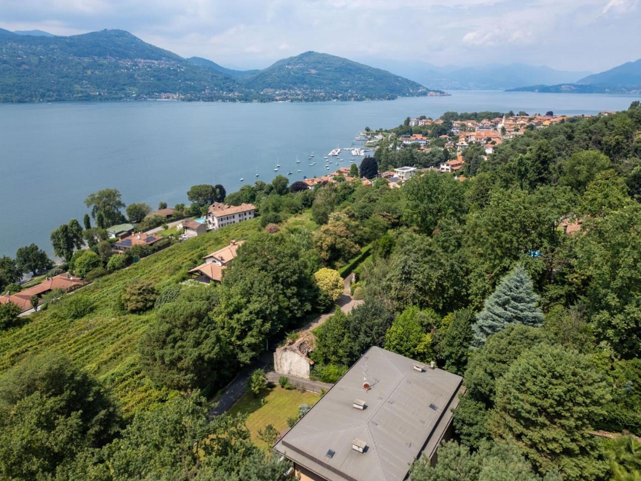 La Casa Di Giulia - Holiday Home Ranco Zewnętrze zdjęcie